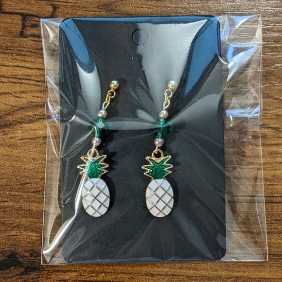 White Pineapple Earrings - Picture 6 of 7